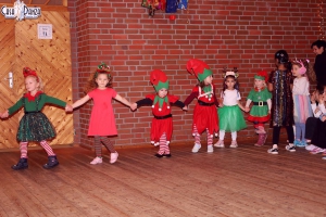 Weihnachtshow 2025 CASA de la DANZA (89)